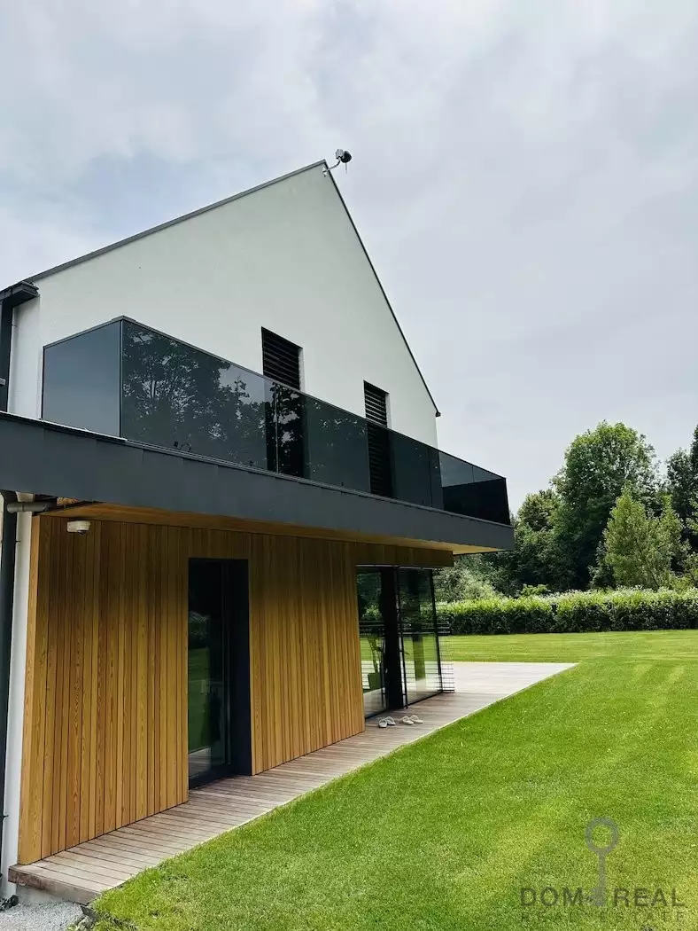House 210m² in Slovenia, Domzale. Priced at 1099000€ rent photo-2