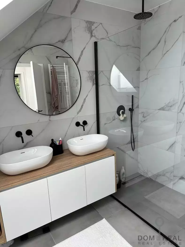 House 210m² in Slovenia, Domzale. Priced at 1099000€ rent photo-10