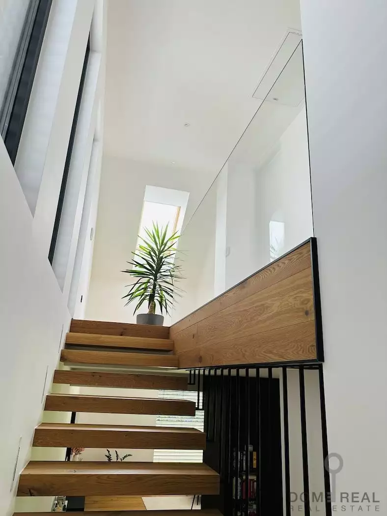 House 210m² in Slovenia, Domzale. Priced at 1099000€ rent photo-14