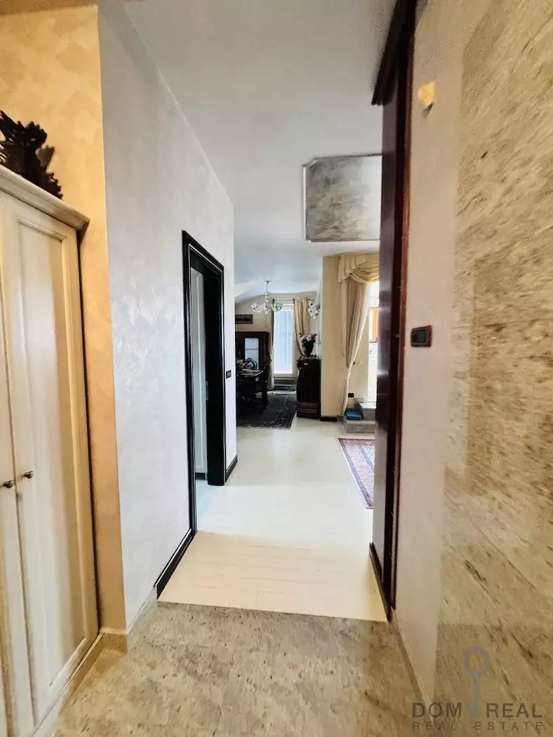Flat 200m² in Slovenia, Piran. Priced at 1300000€ rent photo-7