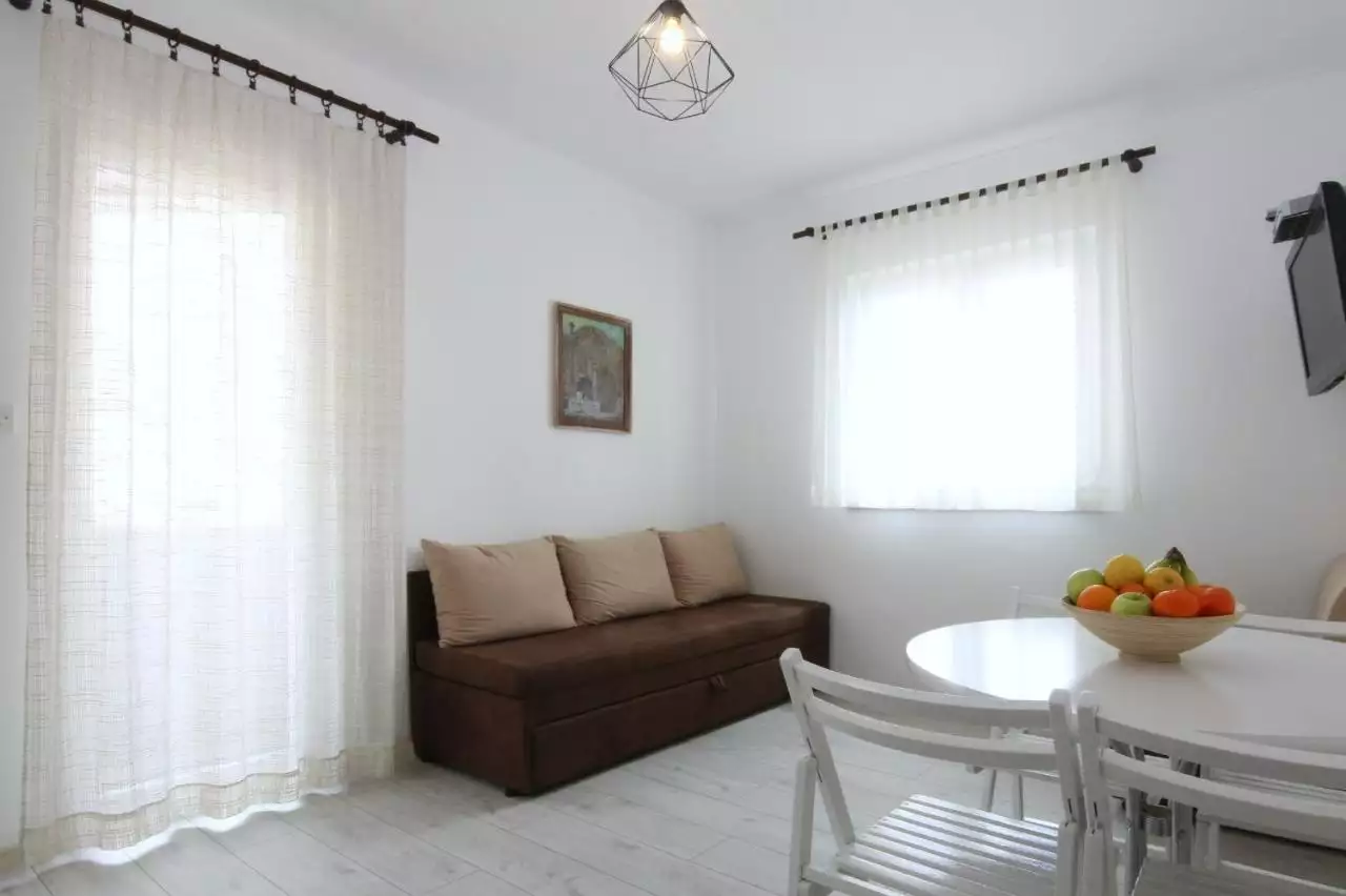 Hotels 330m² in Croatia, Zaboric. Priced at 990000€ rent photo-13