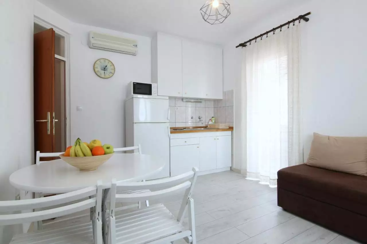Hotels 330m² in Croatia, Zaboric. Priced at 990000€ rent photo-14