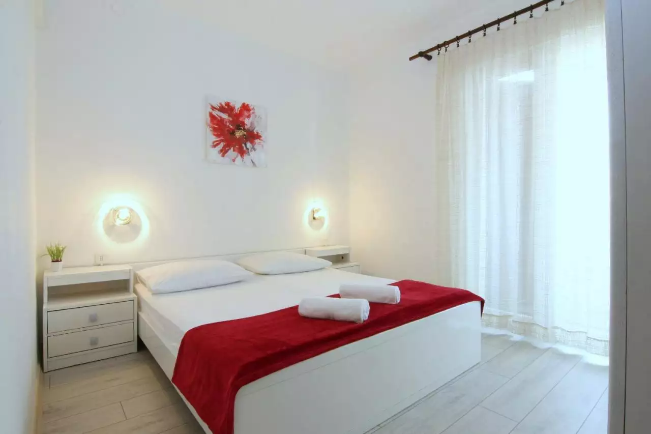 Hotels 330m² in Croatia, Zaboric. Priced at 990000€ rent photo-15