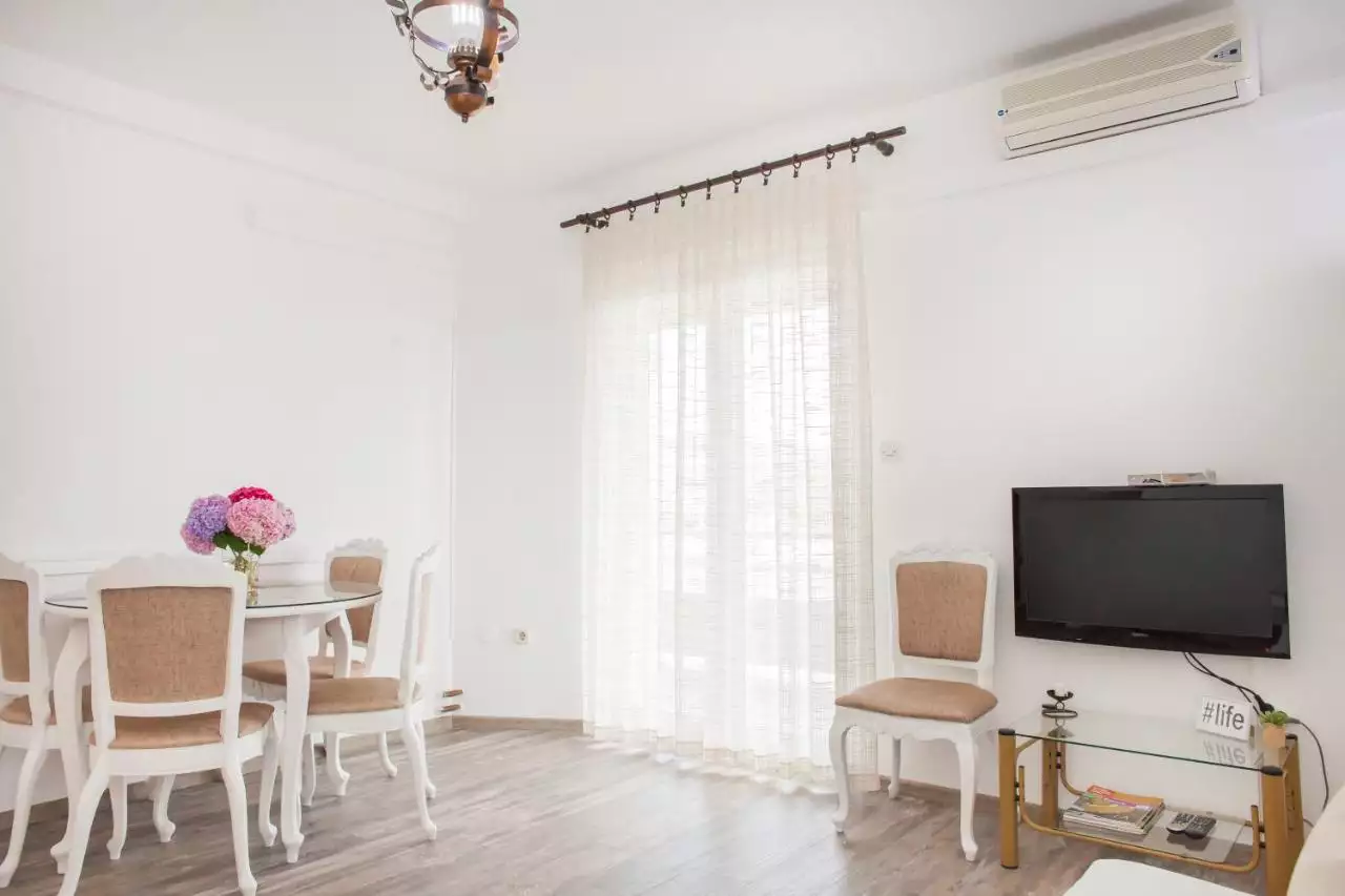 Hotels 330m² in Croatia, Zaboric. Priced at 990000€ rent photo-23