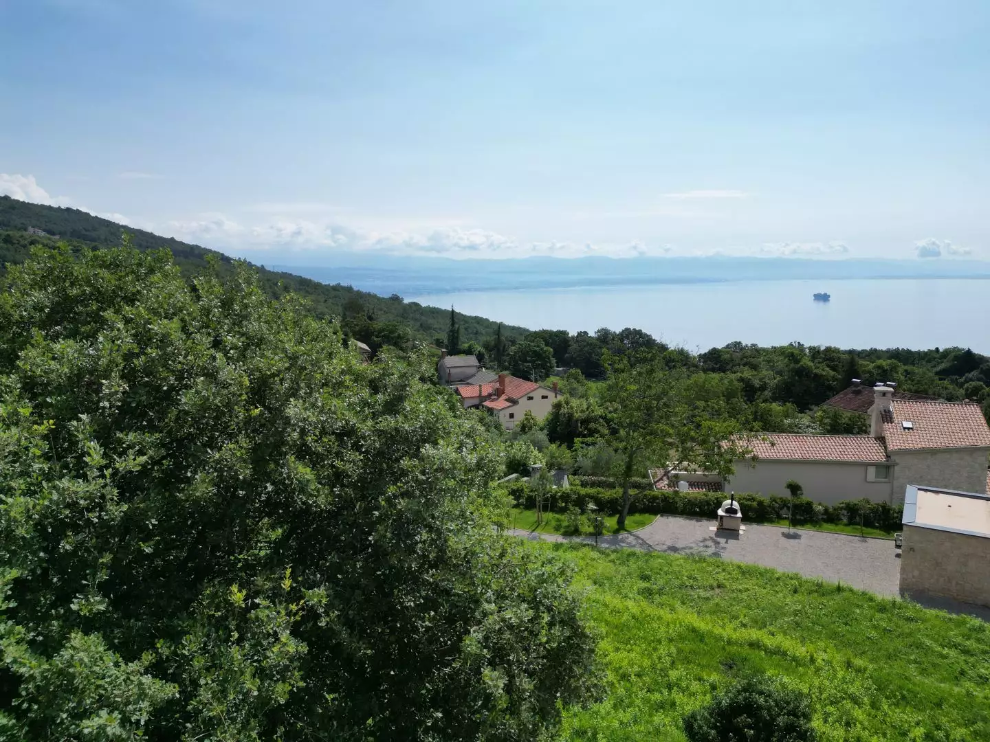 Villa 250m² in Croatia, Poljane. Priced at 840000€ rent photo-17