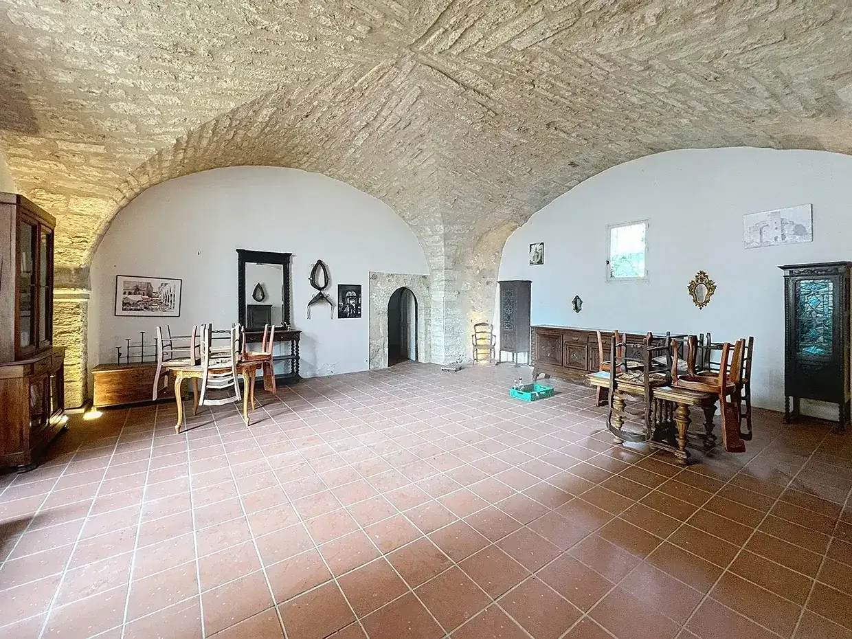 Castle 1200m² in France, Пезена. Priced at 1090000€ rent photo-1