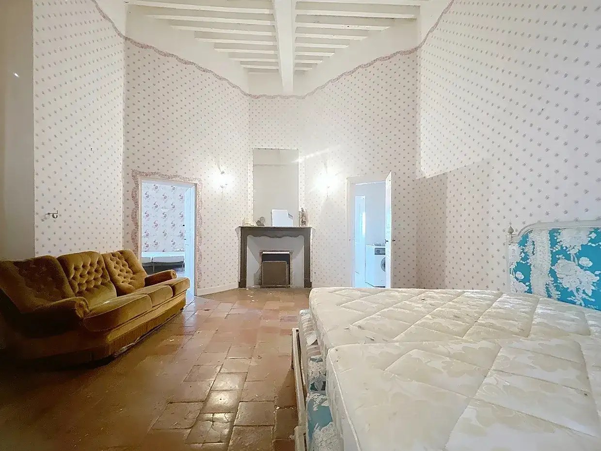 Castle 1200m² in France, Пезена. Priced at 1090000€ rent photo-6