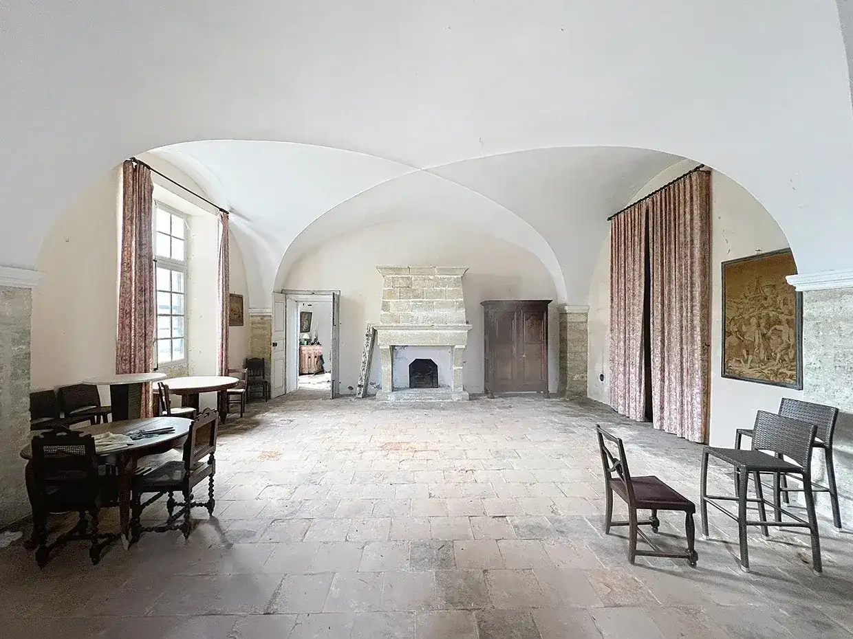 Castle 1200m² in France, Пезена. Priced at 1090000€ rent photo-20