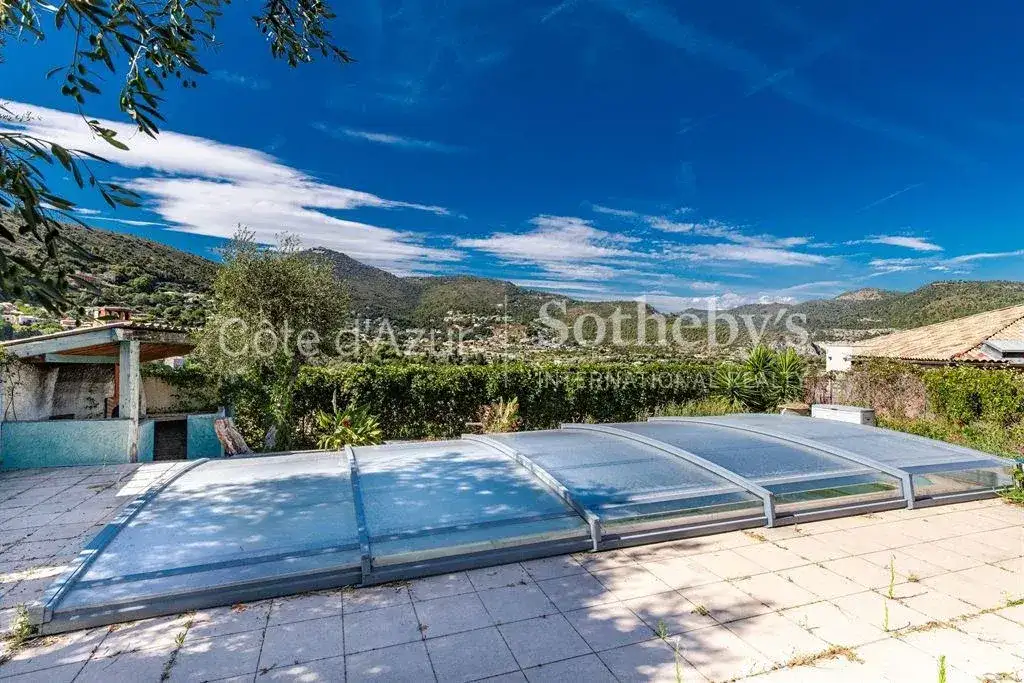 Castle 308m² in France, Falicon. Priced at 950000€ rent photo-10