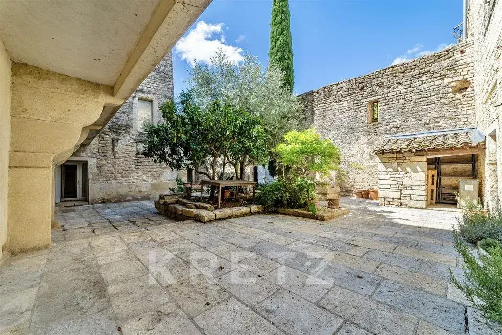 Castle 303m² in France, Bernic. Priced at 695000€ rent photo-12