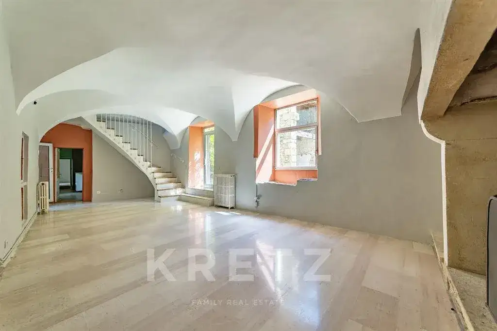 Castle 303m² in France, Bernic. Priced at 695000€ rent photo-18