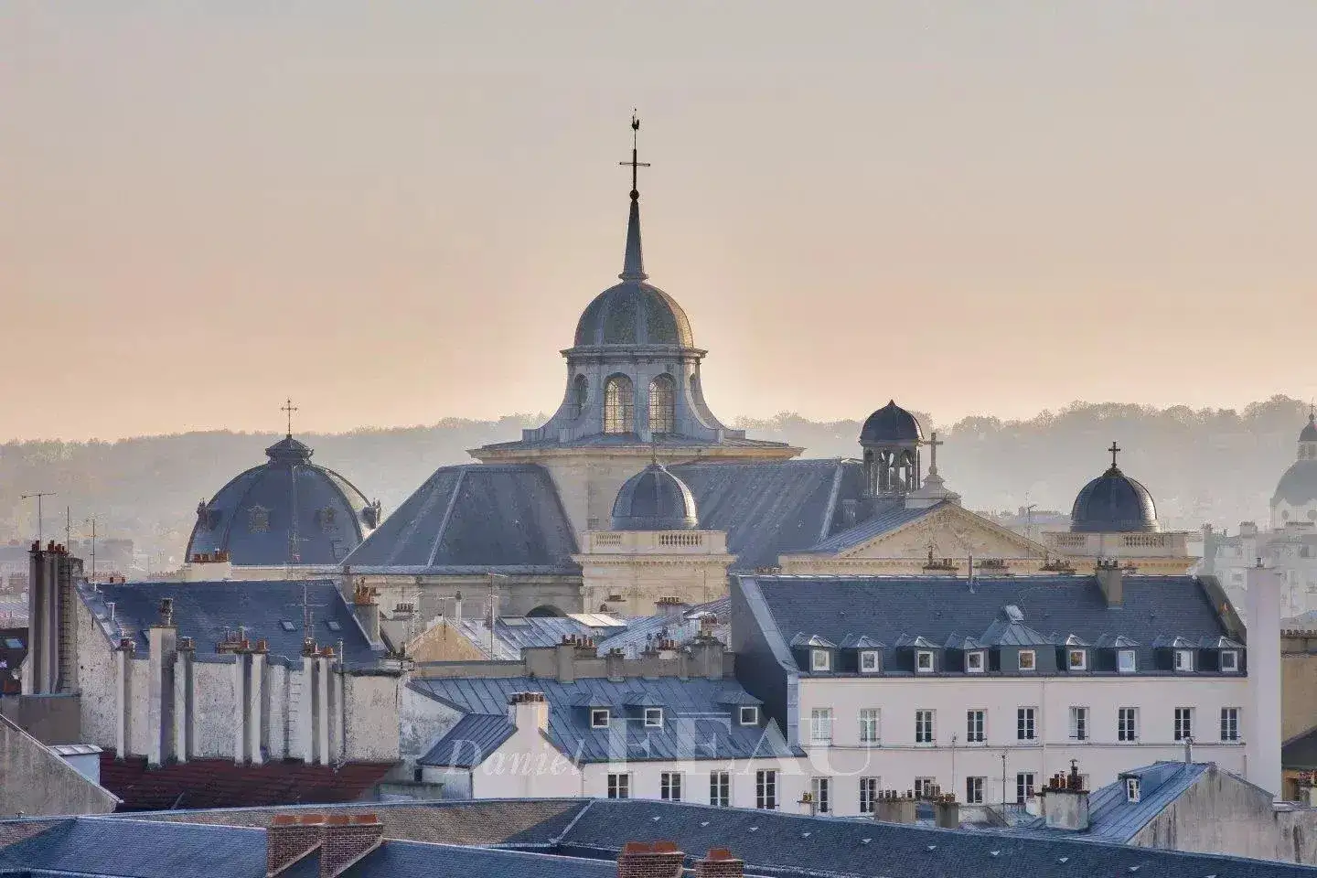 Castle 50m² in France, Versailles. Priced at 389000€ rent photo-8