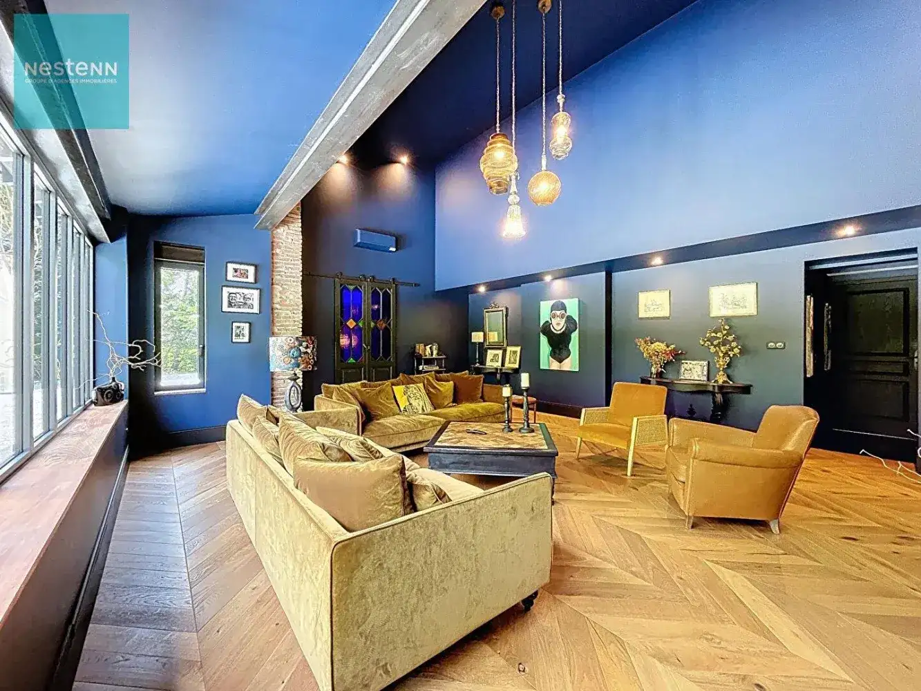 Castle 402m² in France, Villefranche de Lorage. Priced at 895000€ rent photo-15