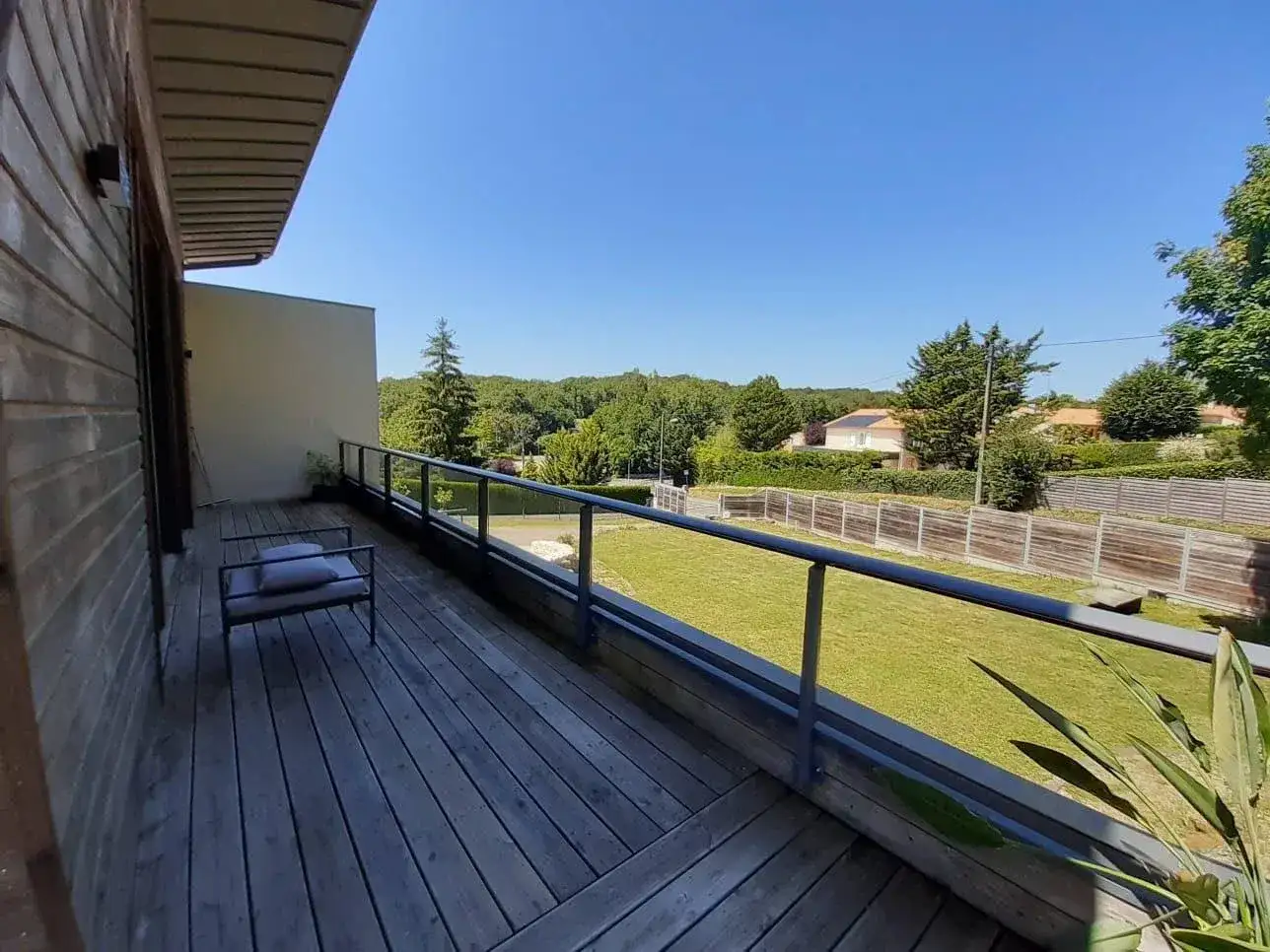 Castle 255m² in France, Vounei-soo-Biar. Priced at 464000€ rent photo-6