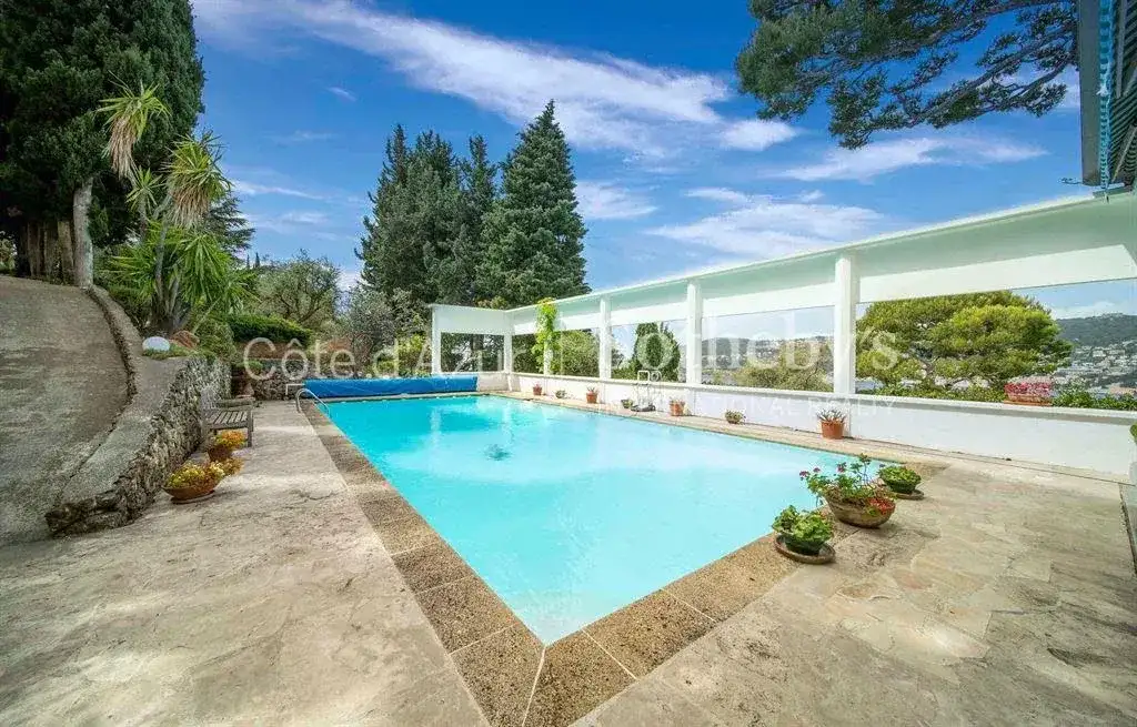 Castle 595m² in France, Saint-Jean-Cap-Ferrat. Priced at 15500000€ rent photo-10