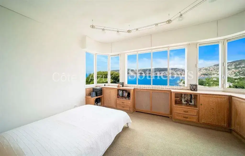 Castle 595m² in France, Saint-Jean-Cap-Ferrat. Priced at 15500000€ rent photo-14