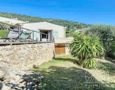 Buy in France for 650000€