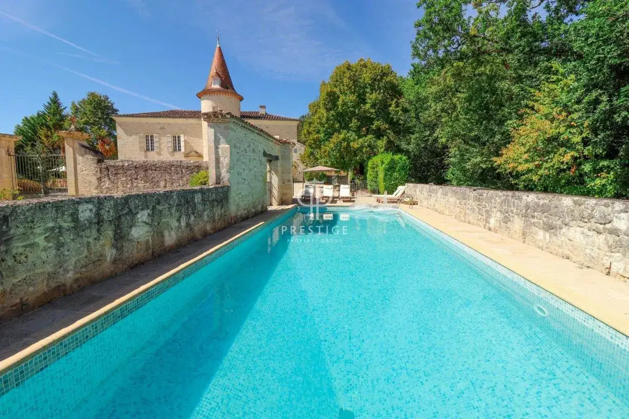 Castle 365m² in Spain, Cartagena. Priced at 1200000€ rent photo-14