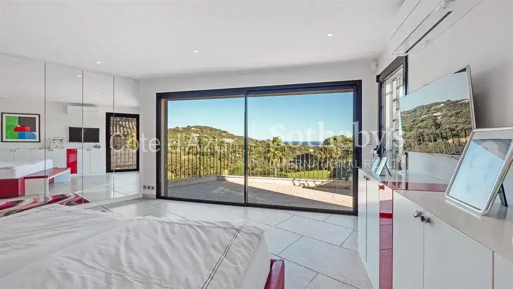 Castle 320m² in France, Grima. Priced at 3950000€ rent photo-2