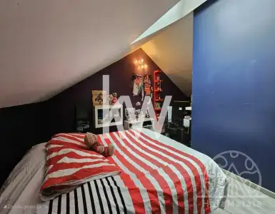 Buy in France for 577500€