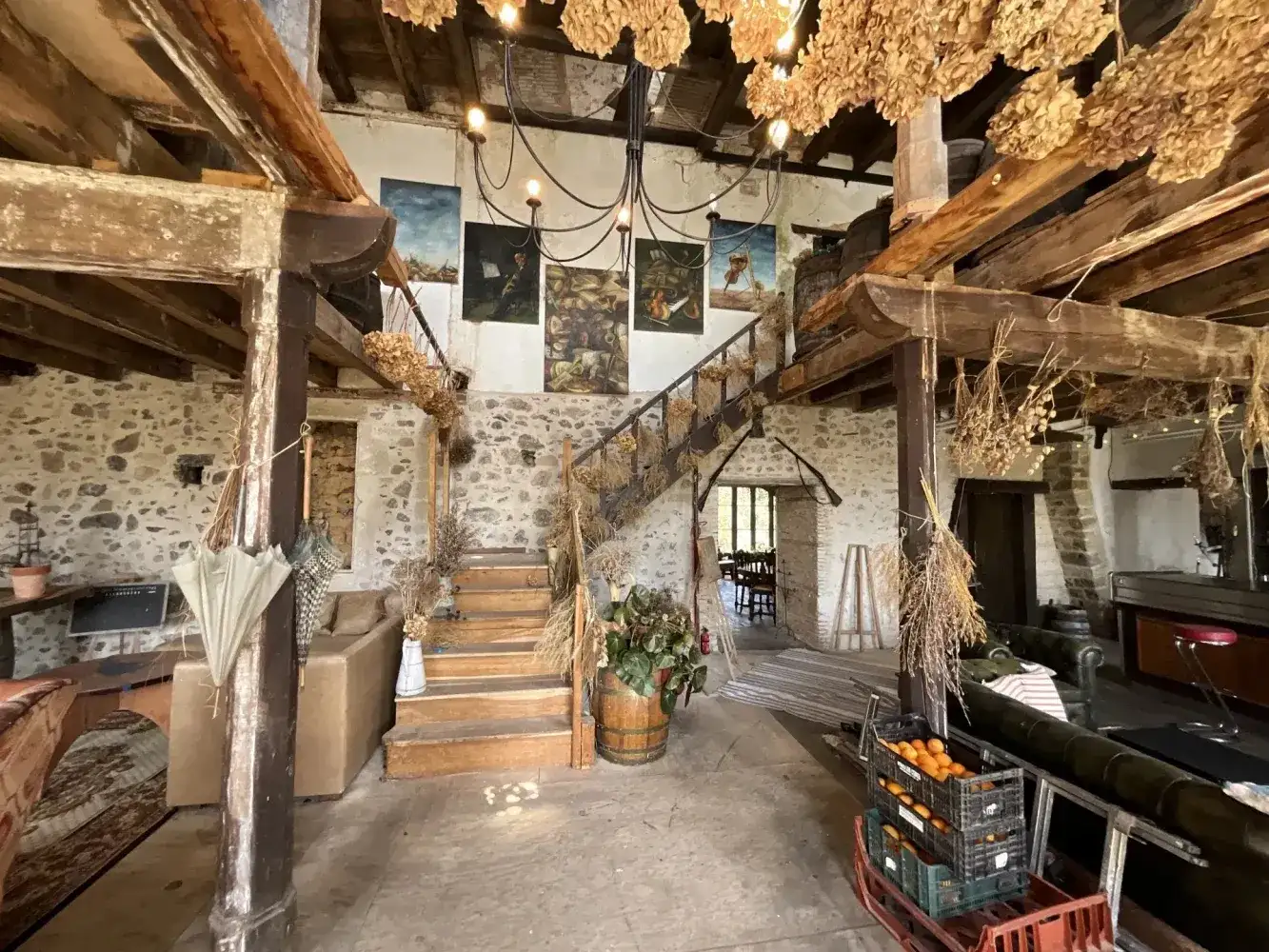 Castle 1001m² in France, L'il Jourden. Priced at 750000€ rent photo-14