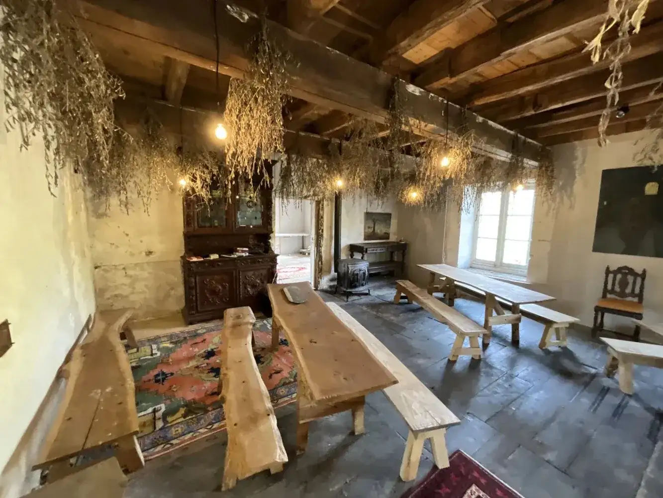 Castle 1001m² in France, L'il Jourden. Priced at 750000€ rent photo-17