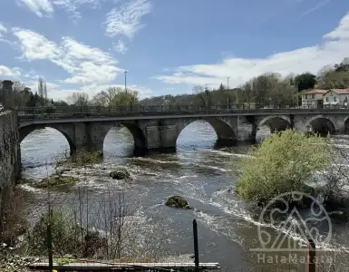 Buy in France for 750000€