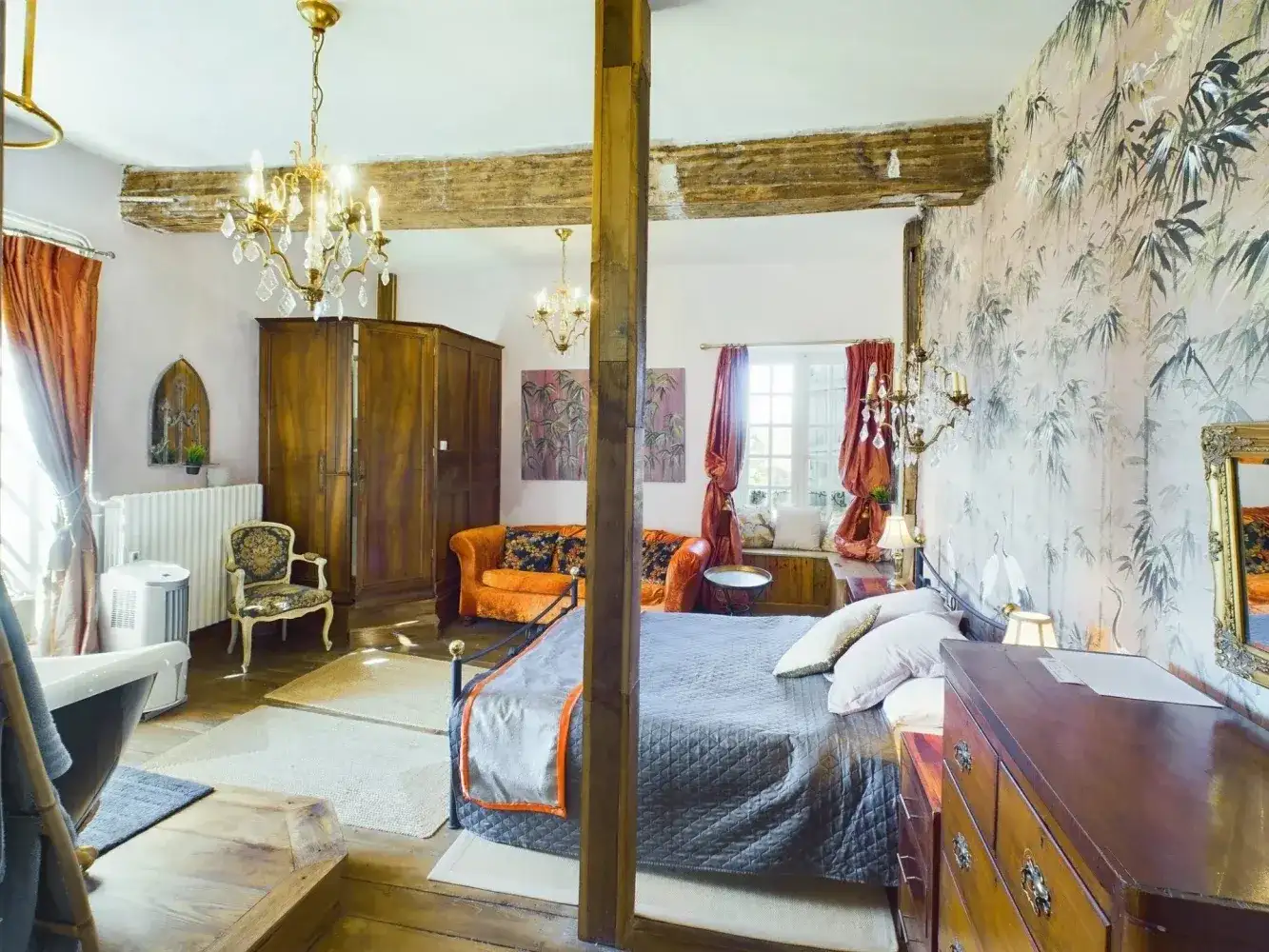 Castle 328m² in France, Notron. Priced at 599000€ rent photo-1
