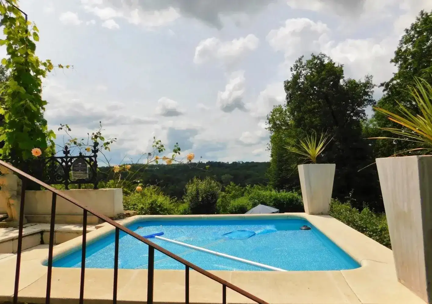 Castle 328m² in France, Notron. Priced at 599000€ rent photo-7