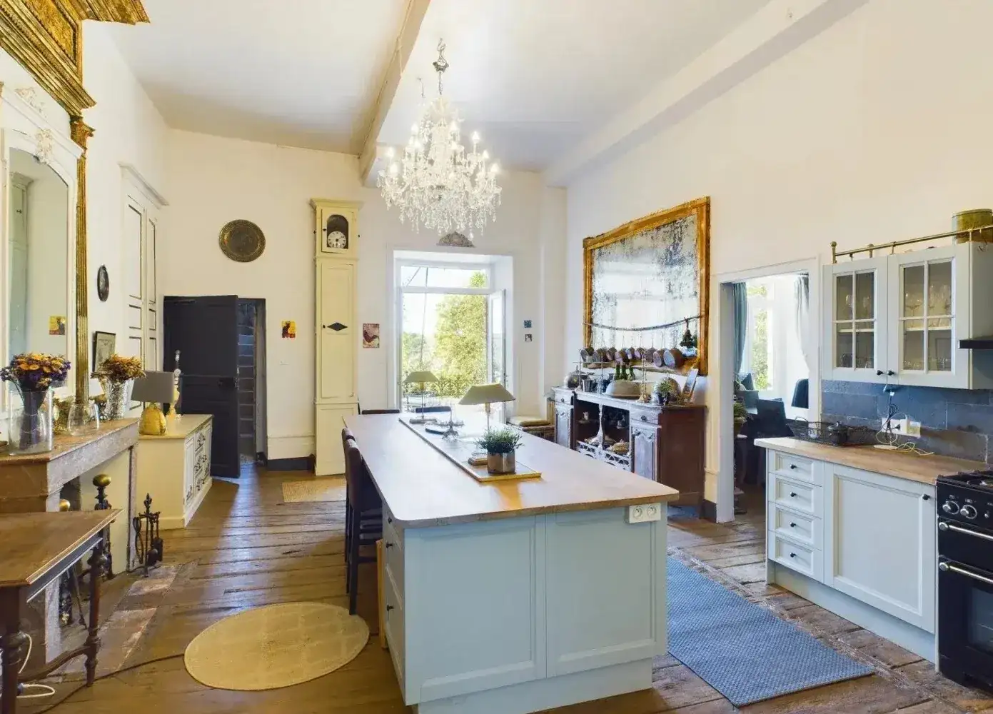 Castle 328m² in France, Notron. Priced at 599000€ rent photo-11