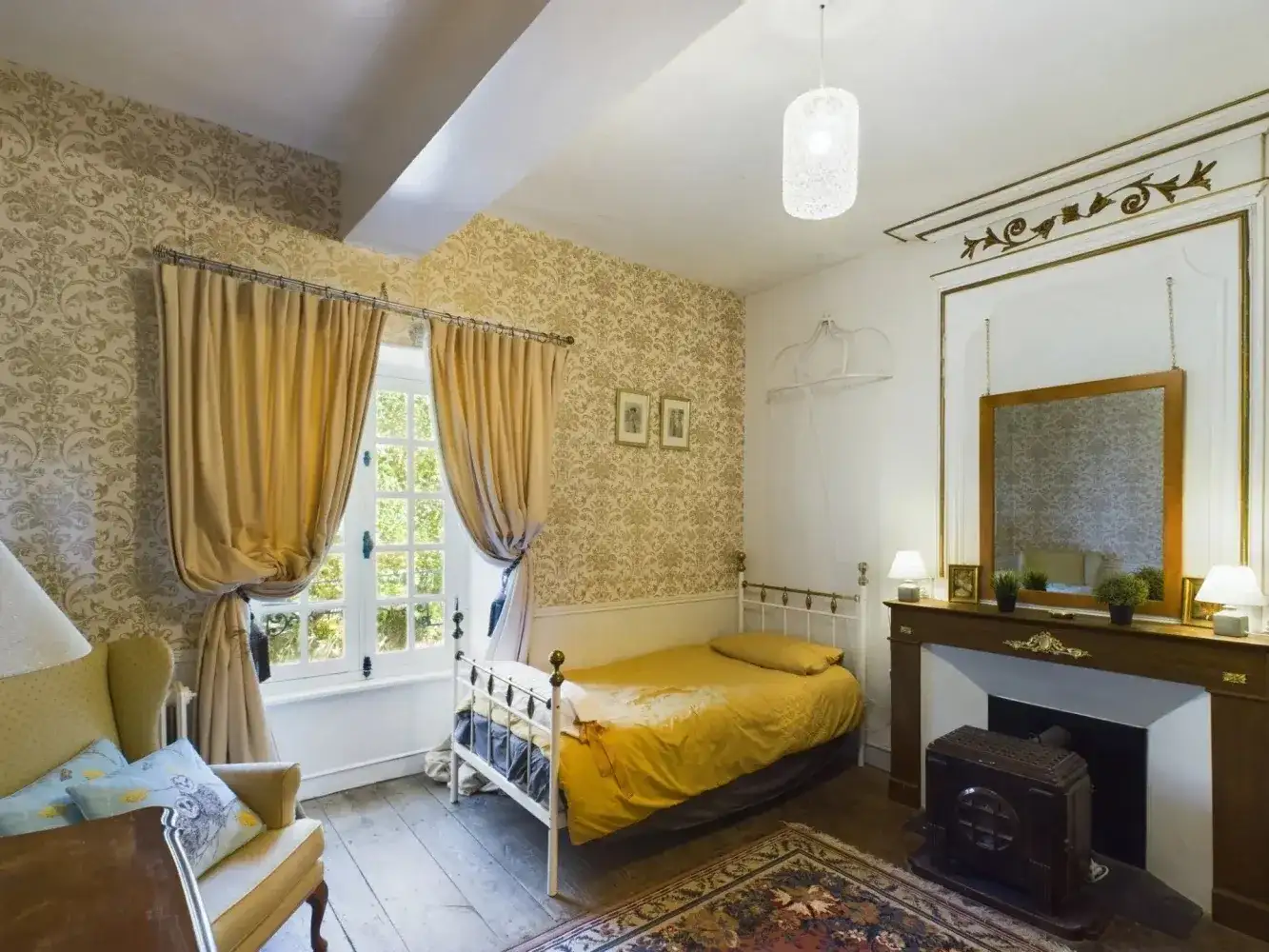 Castle 328m² in France, Notron. Priced at 599000€ rent photo-16