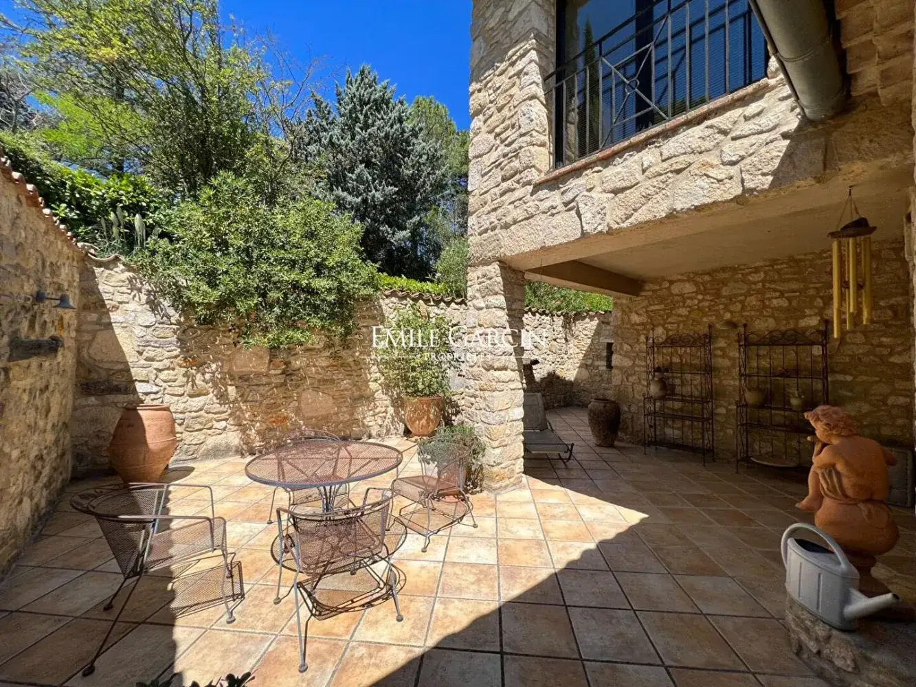 Castle 300m² in France, Baron. Priced at 1090000€ rent photo-5