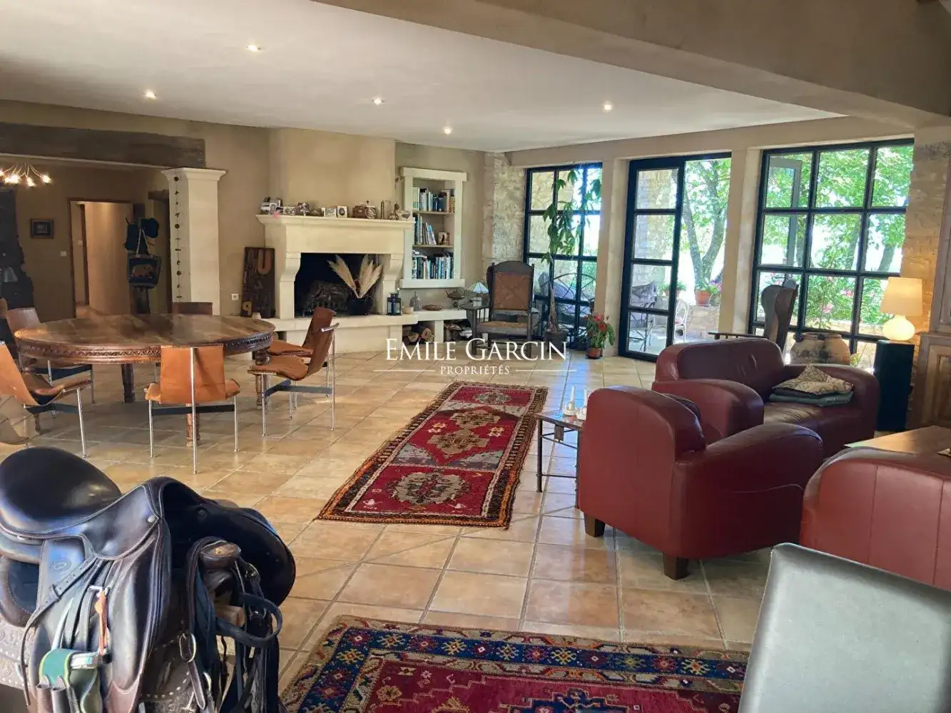 Castle 300m² in France, Baron. Priced at 1090000€ rent photo-9
