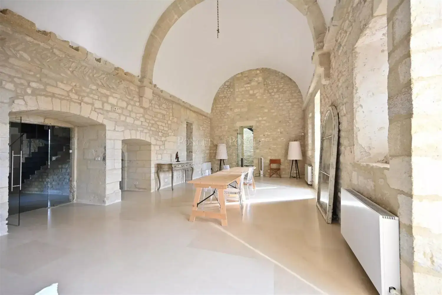 Castle 1400m² in France, Yuses. Priced at 4725000€ rent photo-3