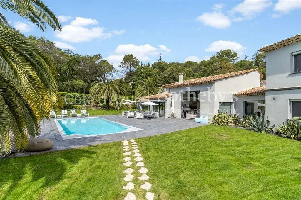 Castle 310m² in France, Moose. Priced at 3650000€ rent photo-11
