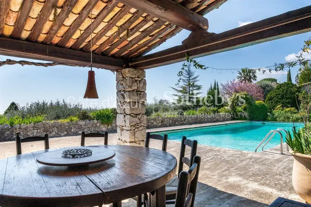 Castle 350m² in France, Tourette-sur-Loupe. Priced at 3200000€ rent photo-12
