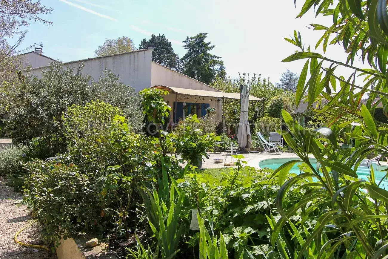 Castle 140m² in France, Saint-Didier. Priced at 550000€ rent photo-5