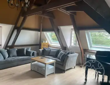 Buy in France for 525000€