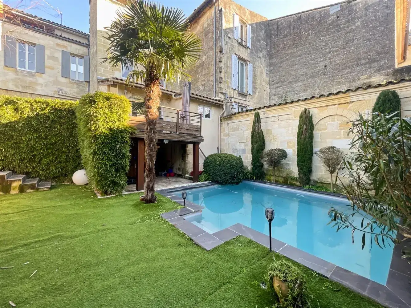 Castle 220m² in France, Libourne. Priced at 599000€ rent photo-2