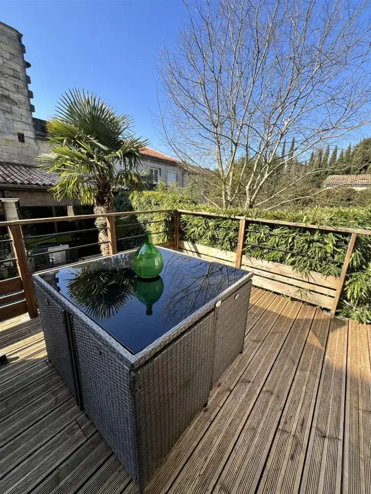 Castle 220m² in France, Libourne. Priced at 599000€ rent photo-4