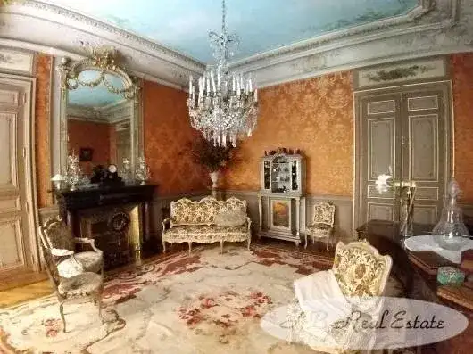 Castle 1450m² in France, Béziers. Priced at 1740000€ rent photo-7
