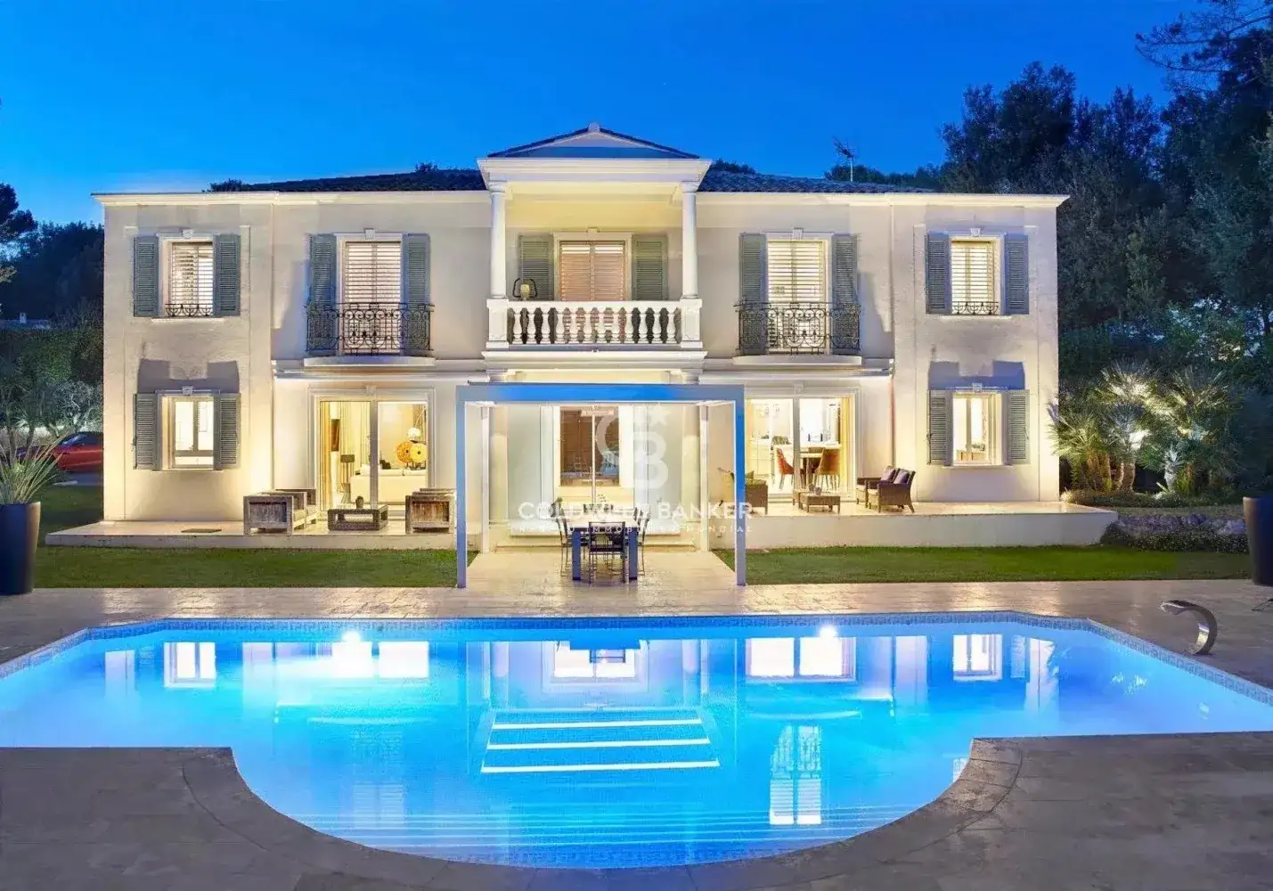 Castle 240m² in France, Roquefort-Le Pen. Priced at 2995000€ rent photo-7