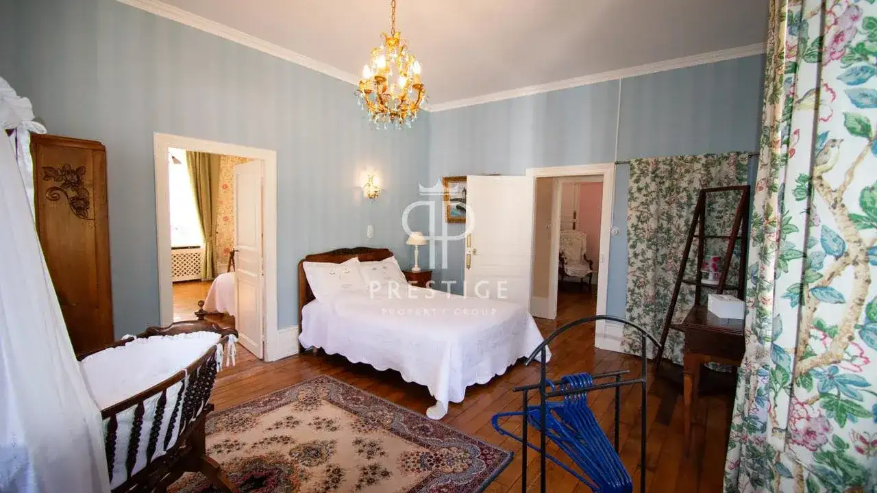 Castle 677m² in France, Jossel. Priced at 819000€ rent photo-1