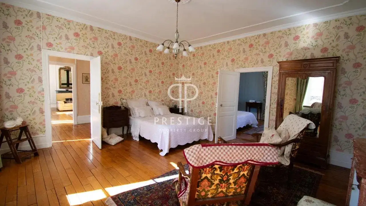 Castle 677m² in France, Jossel. Priced at 819000€ rent photo-10