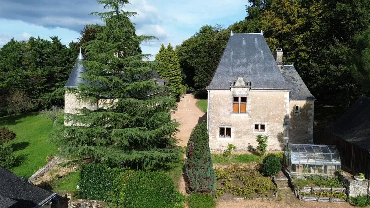 Castle 390m² in France, Le Mans. Priced at 958000€ rent photo-7