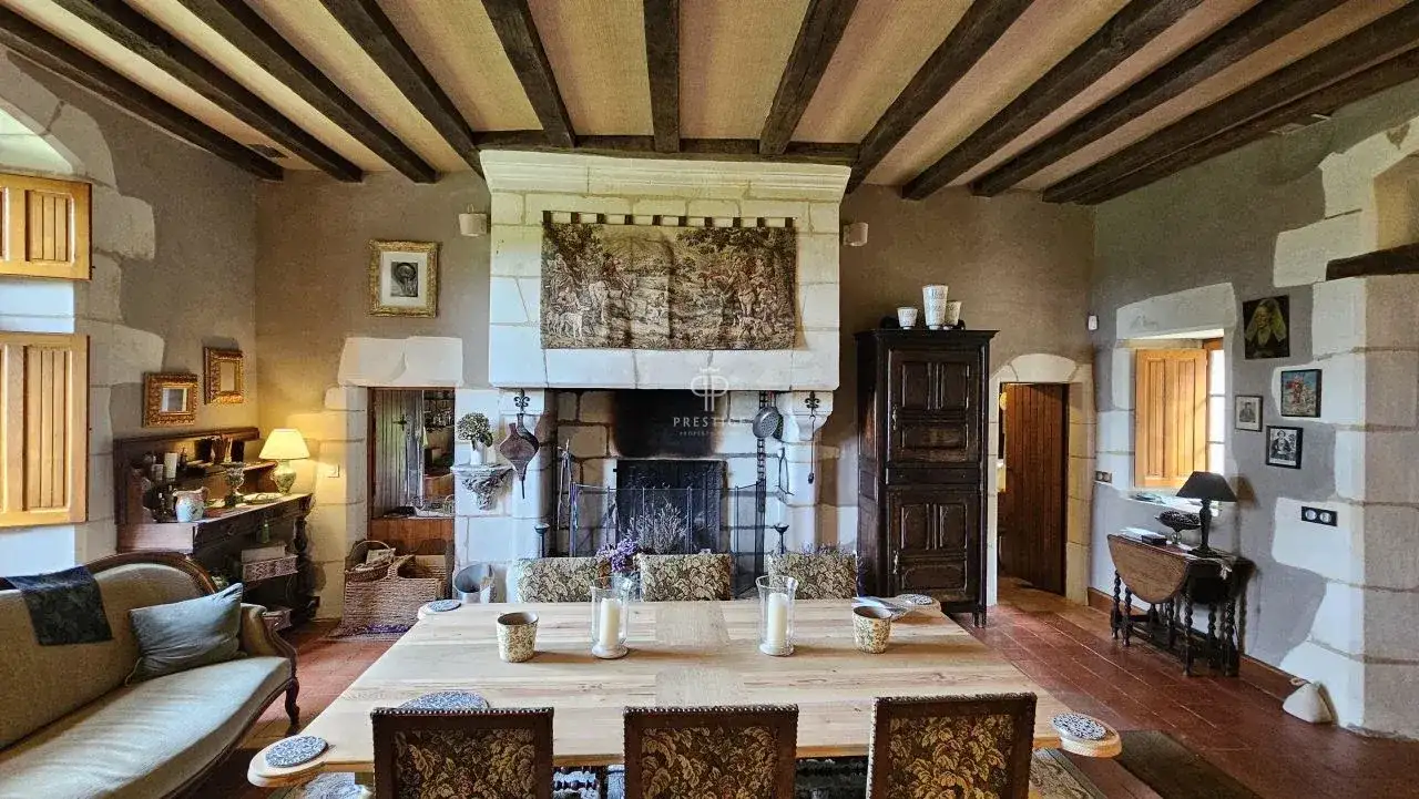 Castle 390m² in France, Le Mans. Priced at 958000€ rent photo-17