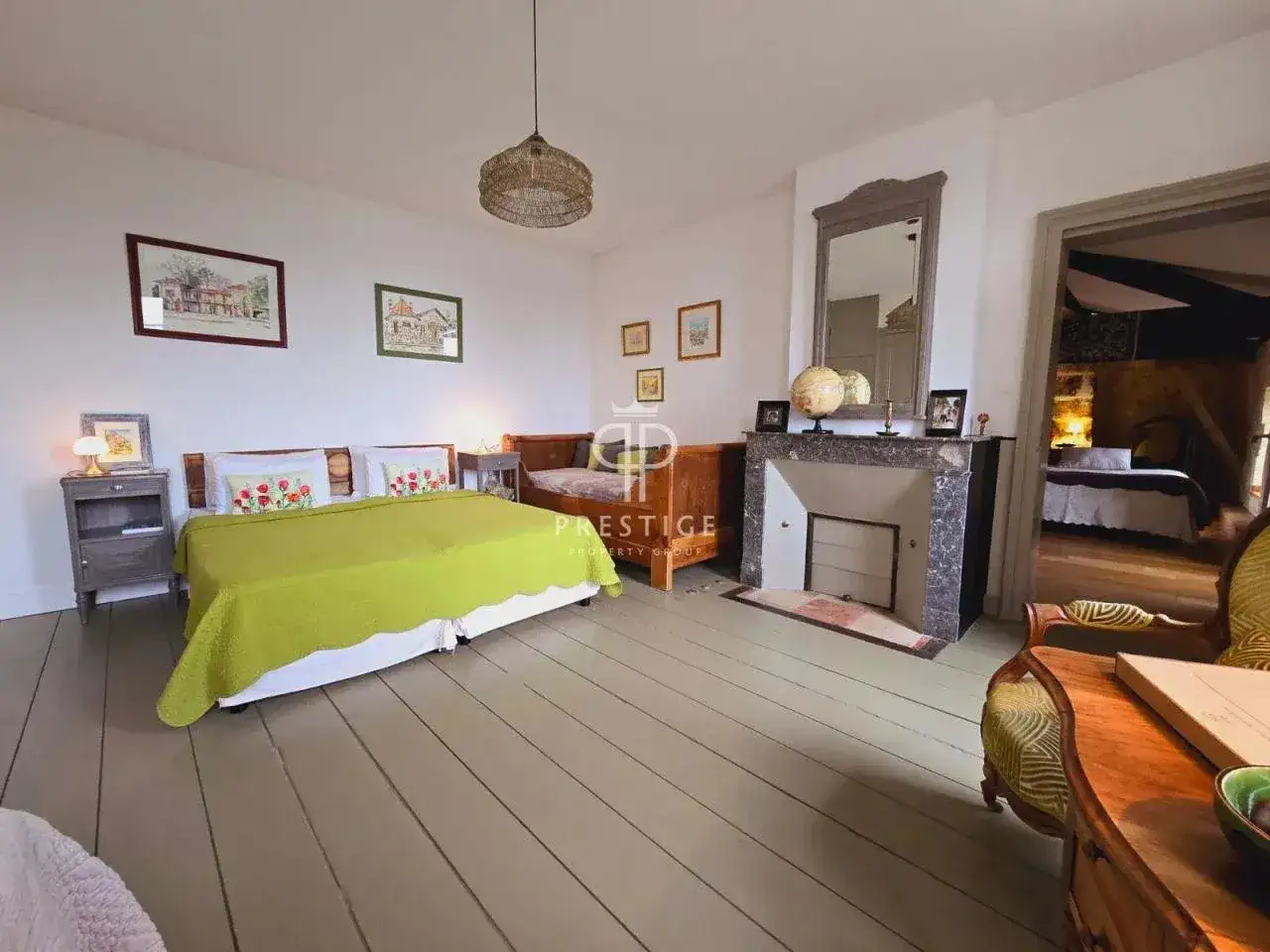 Castle 232m² in France, Bran. Priced at 750000€ rent photo-20