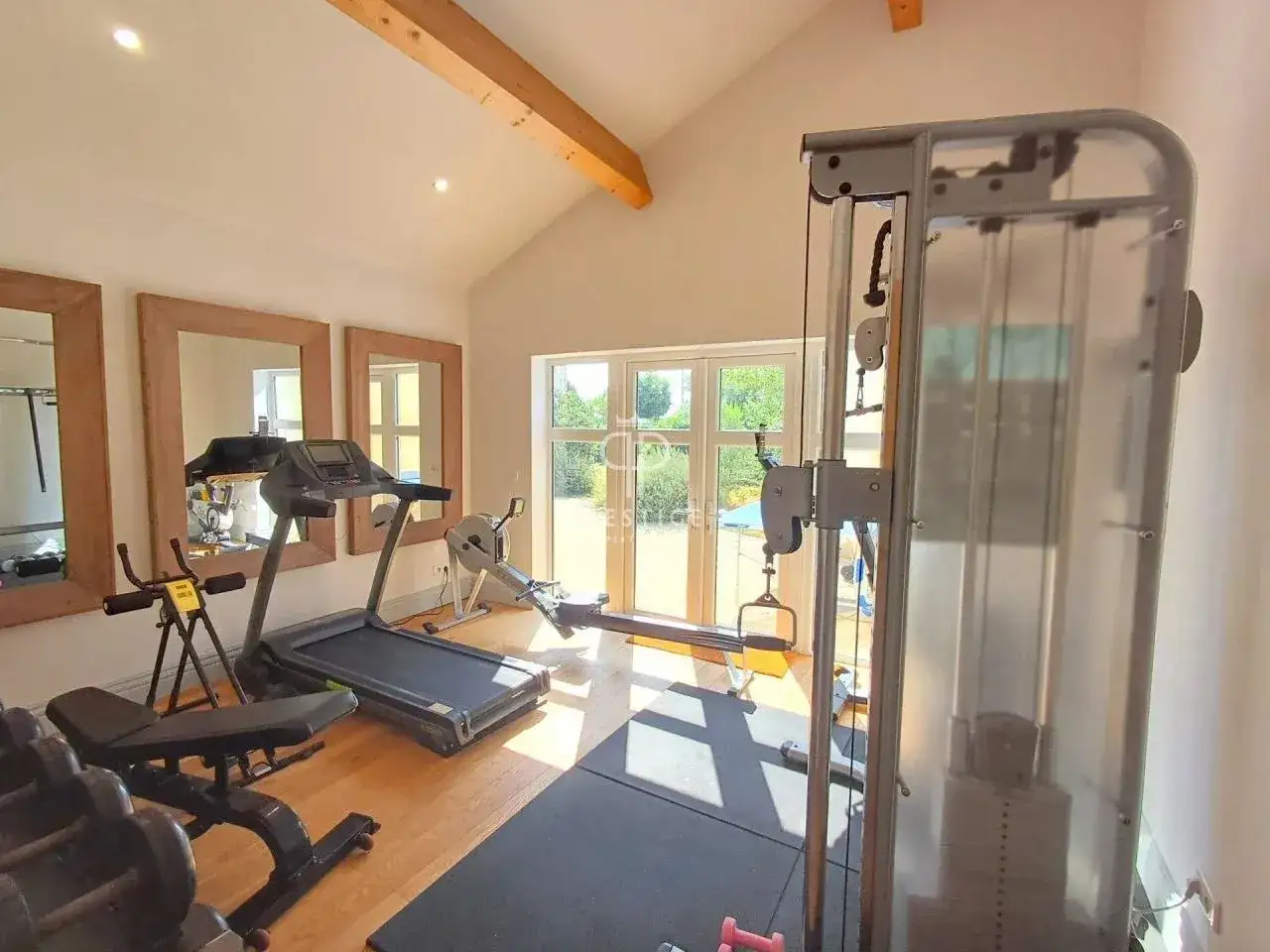 Castle 933m² in France, Saint-Jean-d'Angeli. Priced at 1350000€ rent photo-10