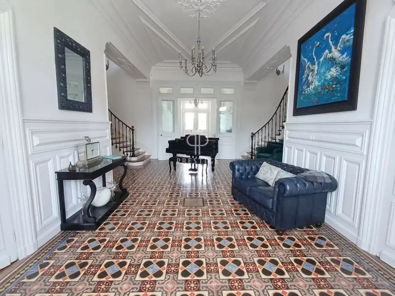 Castle 933m² in France, Saint-Jean-d'Angeli. Priced at 1350000€ rent photo-14