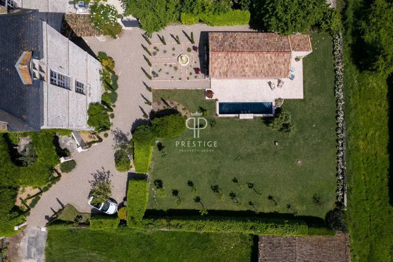 Castle 344m² in France, Bergerac. Priced at 1250000€ rent photo-12